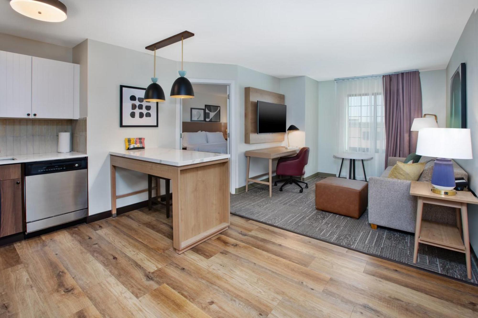 Staybridge Suites Omaha 80Th And Dodge By Ihg Экстерьер фото