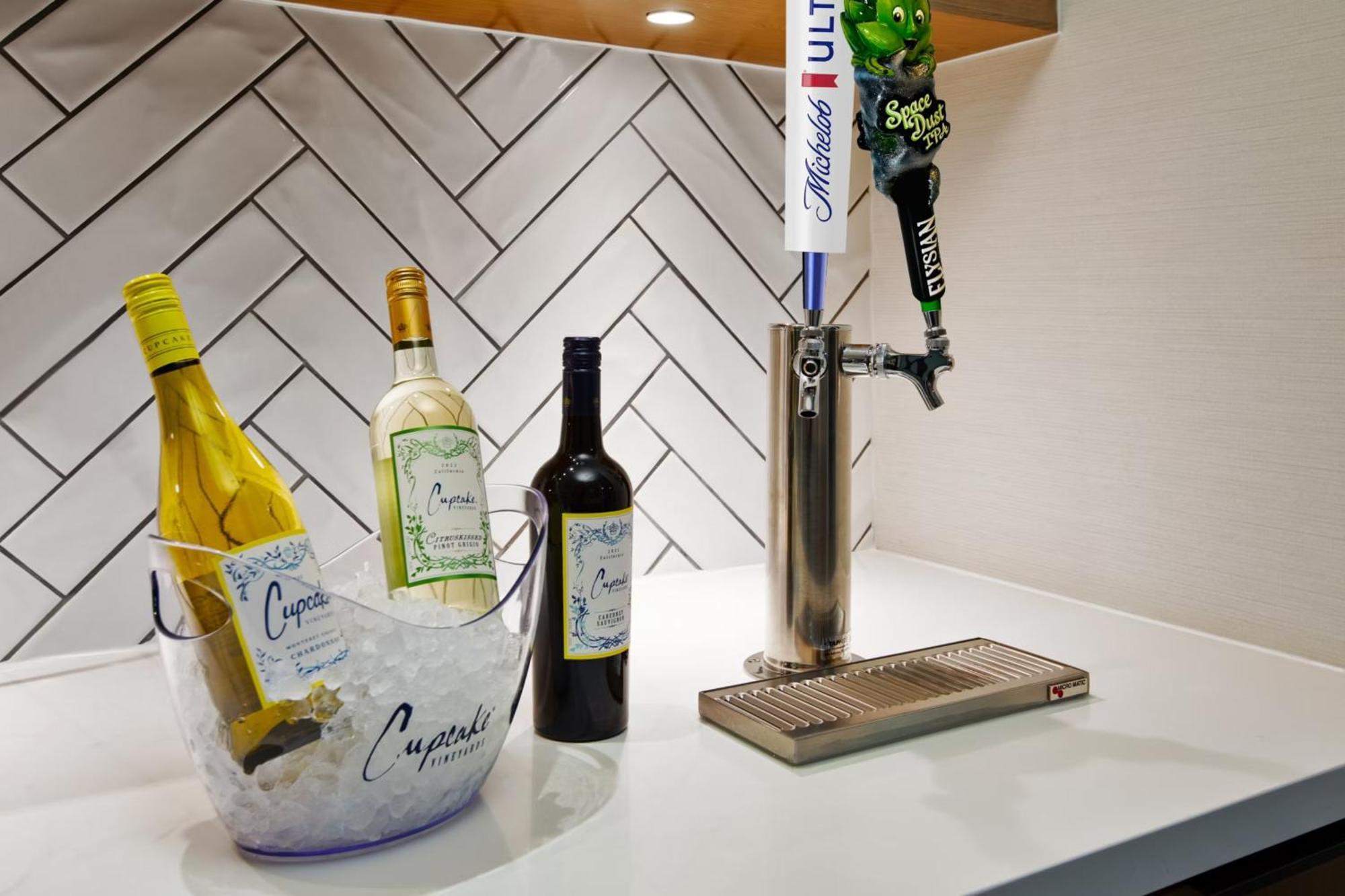 Staybridge Suites Omaha 80Th And Dodge By Ihg Экстерьер фото