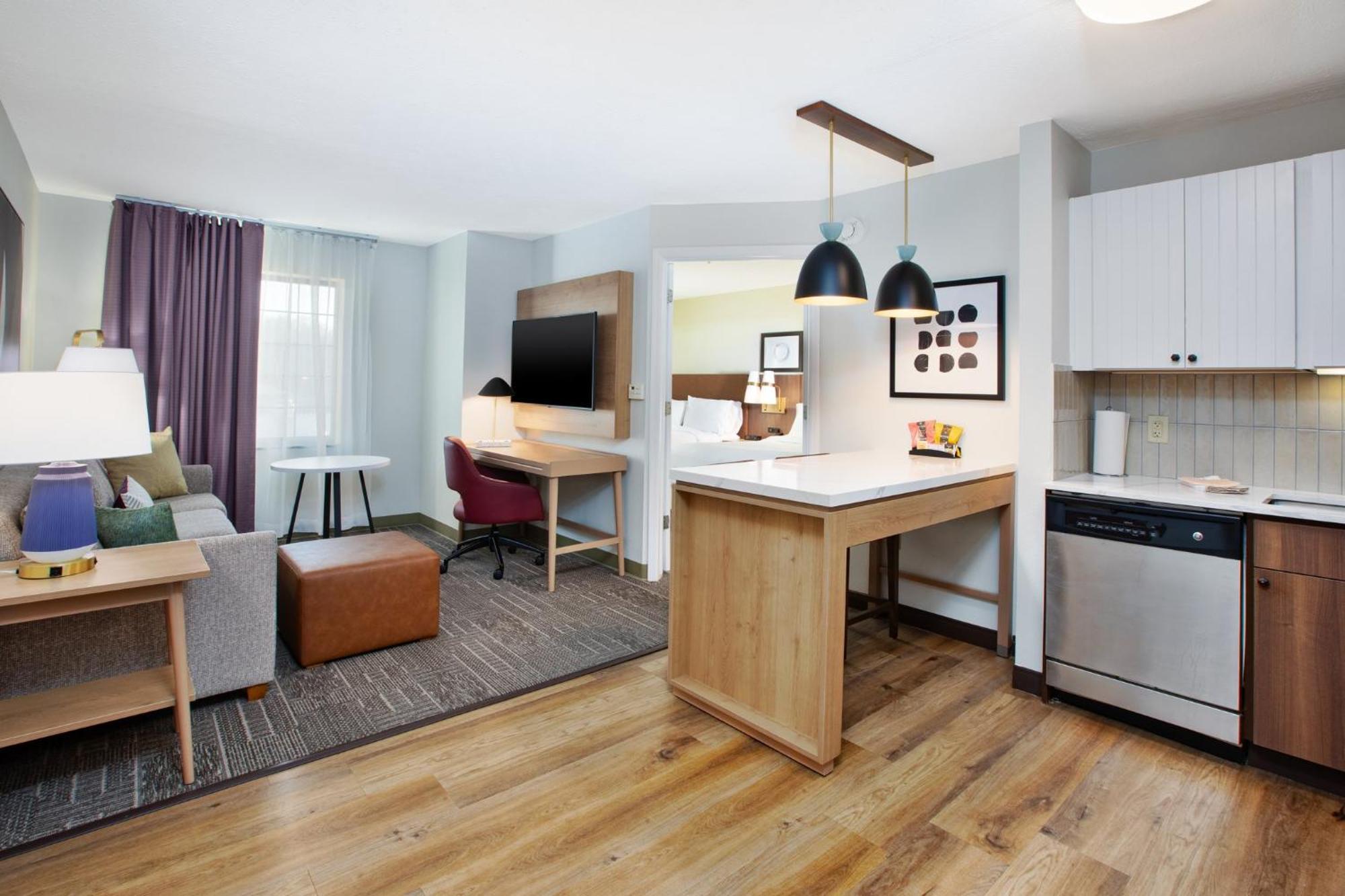 Staybridge Suites Omaha 80Th And Dodge By Ihg Экстерьер фото