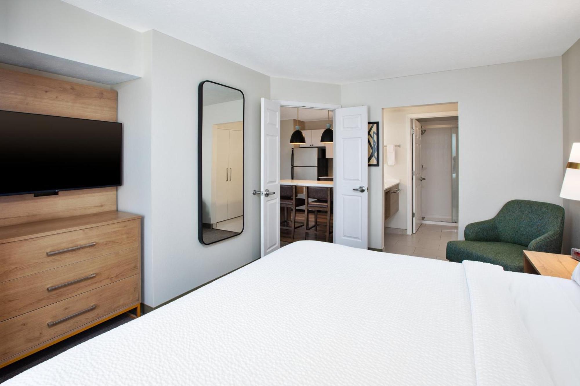 Staybridge Suites Omaha 80Th And Dodge By Ihg Экстерьер фото