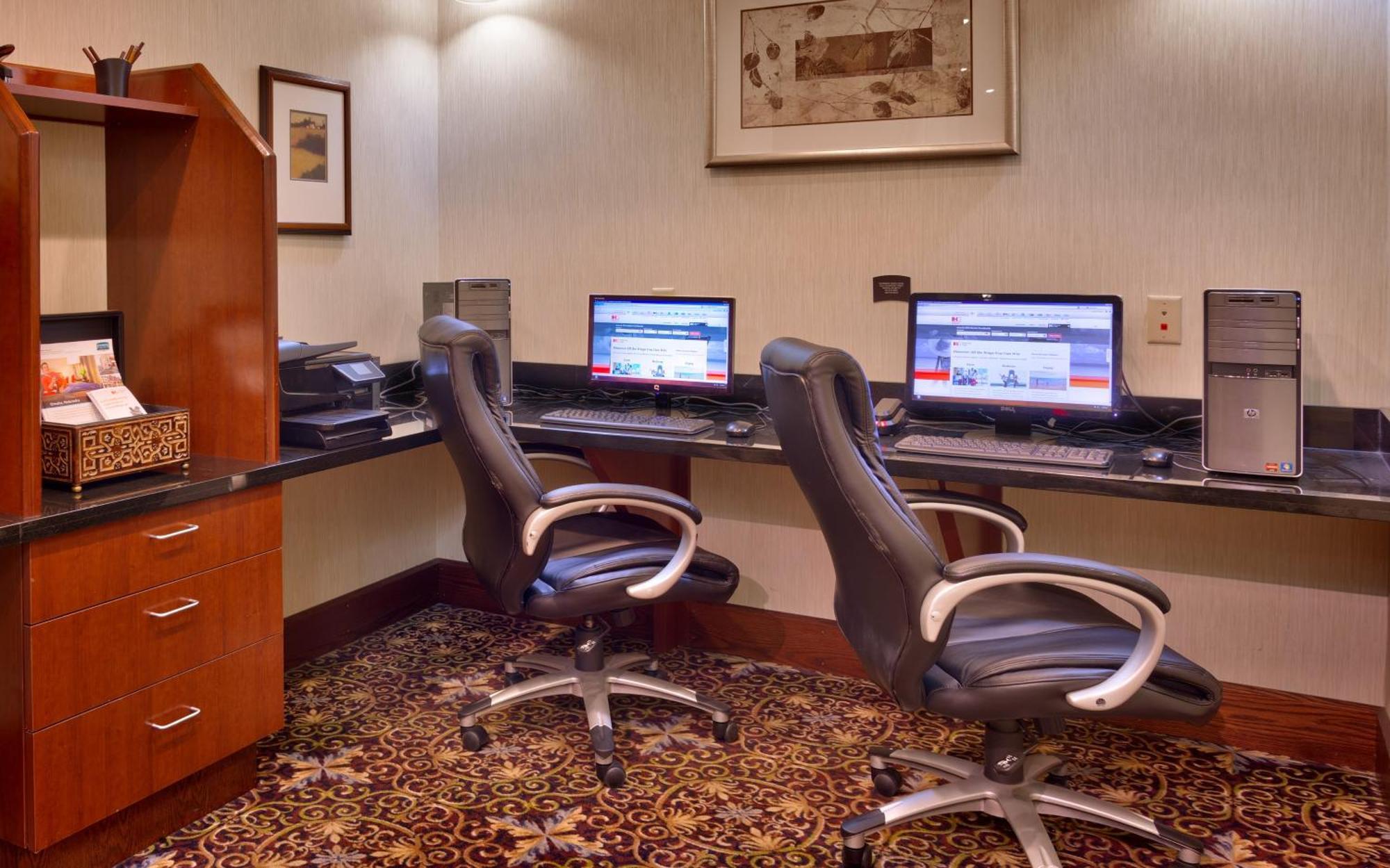 Staybridge Suites Omaha 80Th And Dodge By Ihg Экстерьер фото