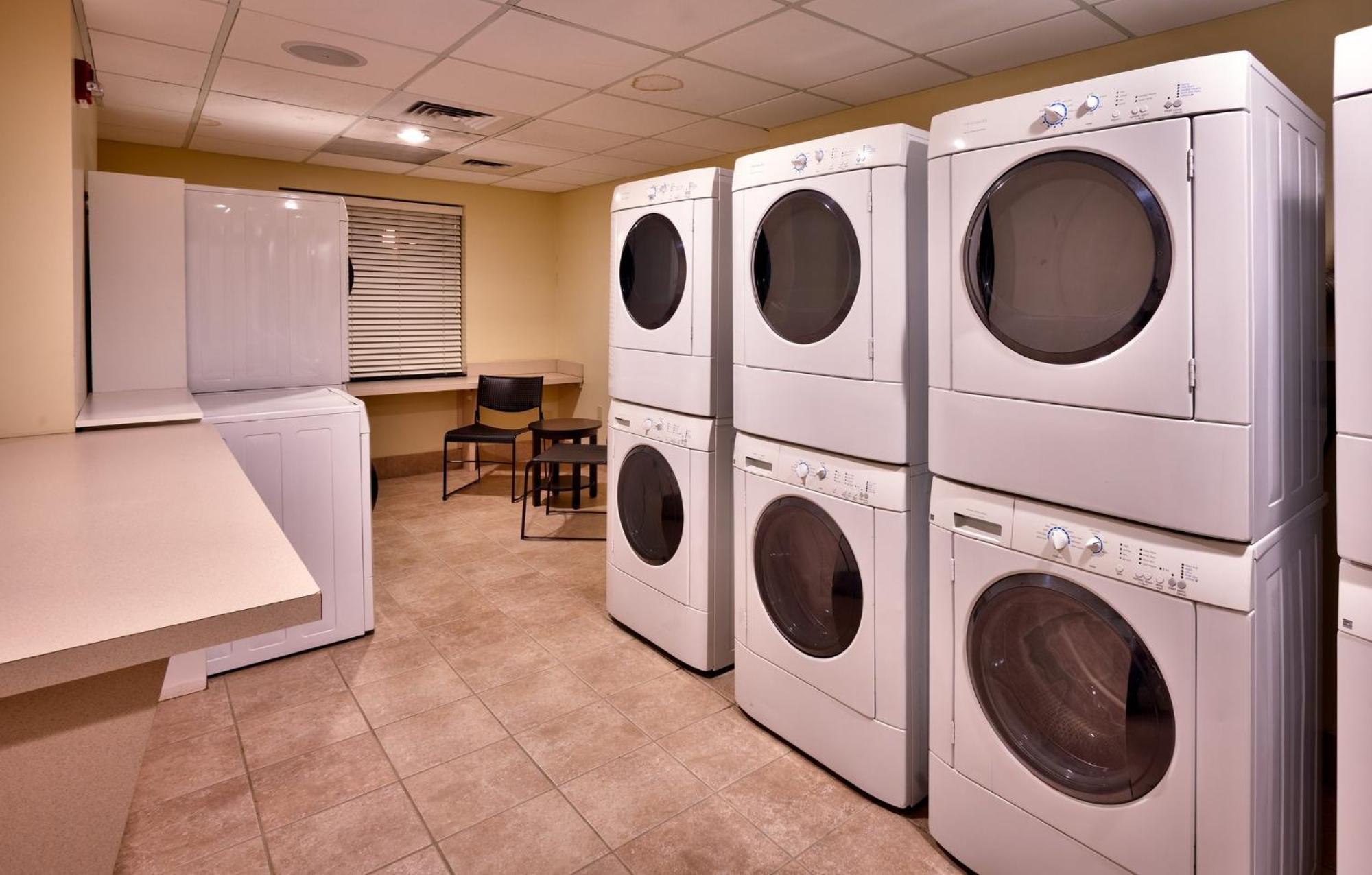 Staybridge Suites Omaha 80Th And Dodge By Ihg Экстерьер фото