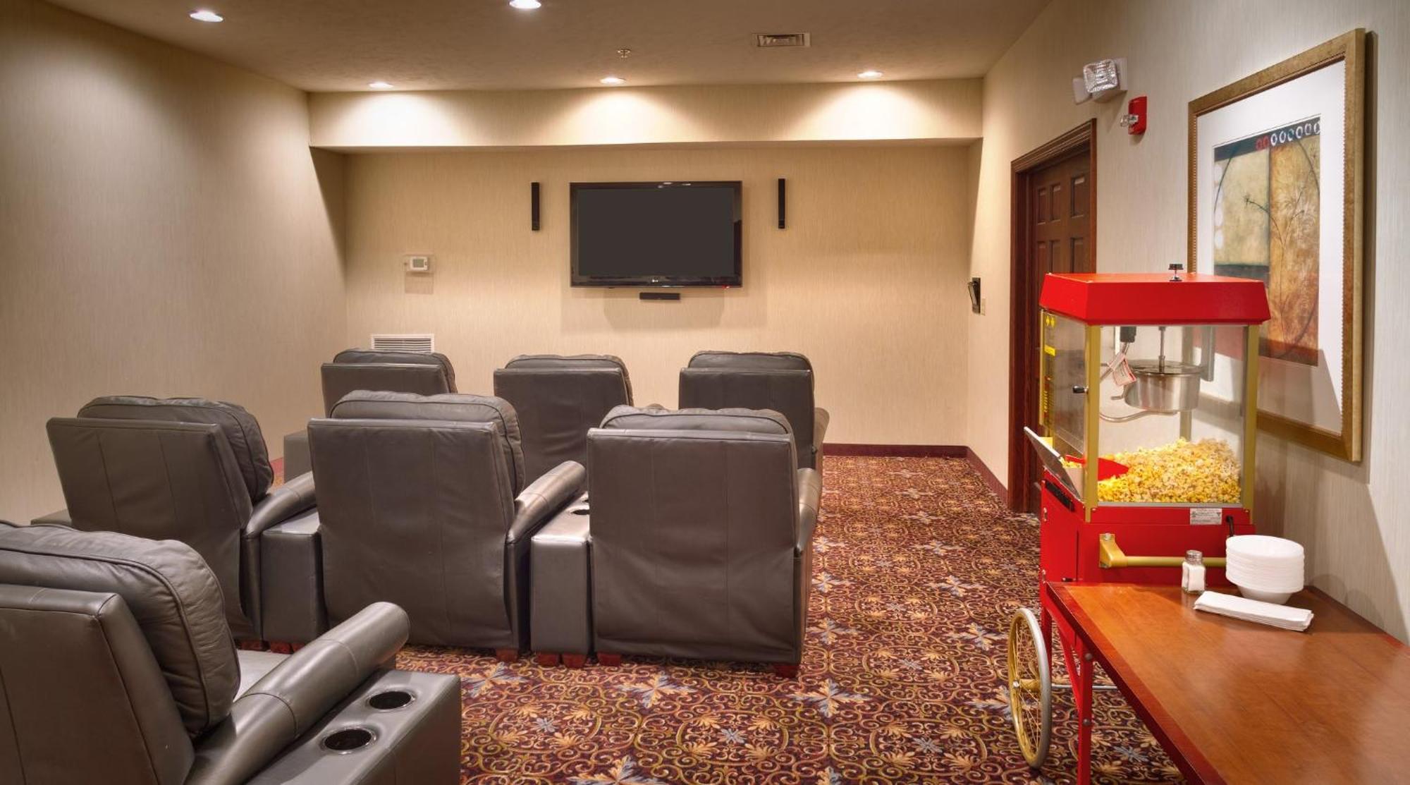 Staybridge Suites Omaha 80Th And Dodge By Ihg Экстерьер фото
