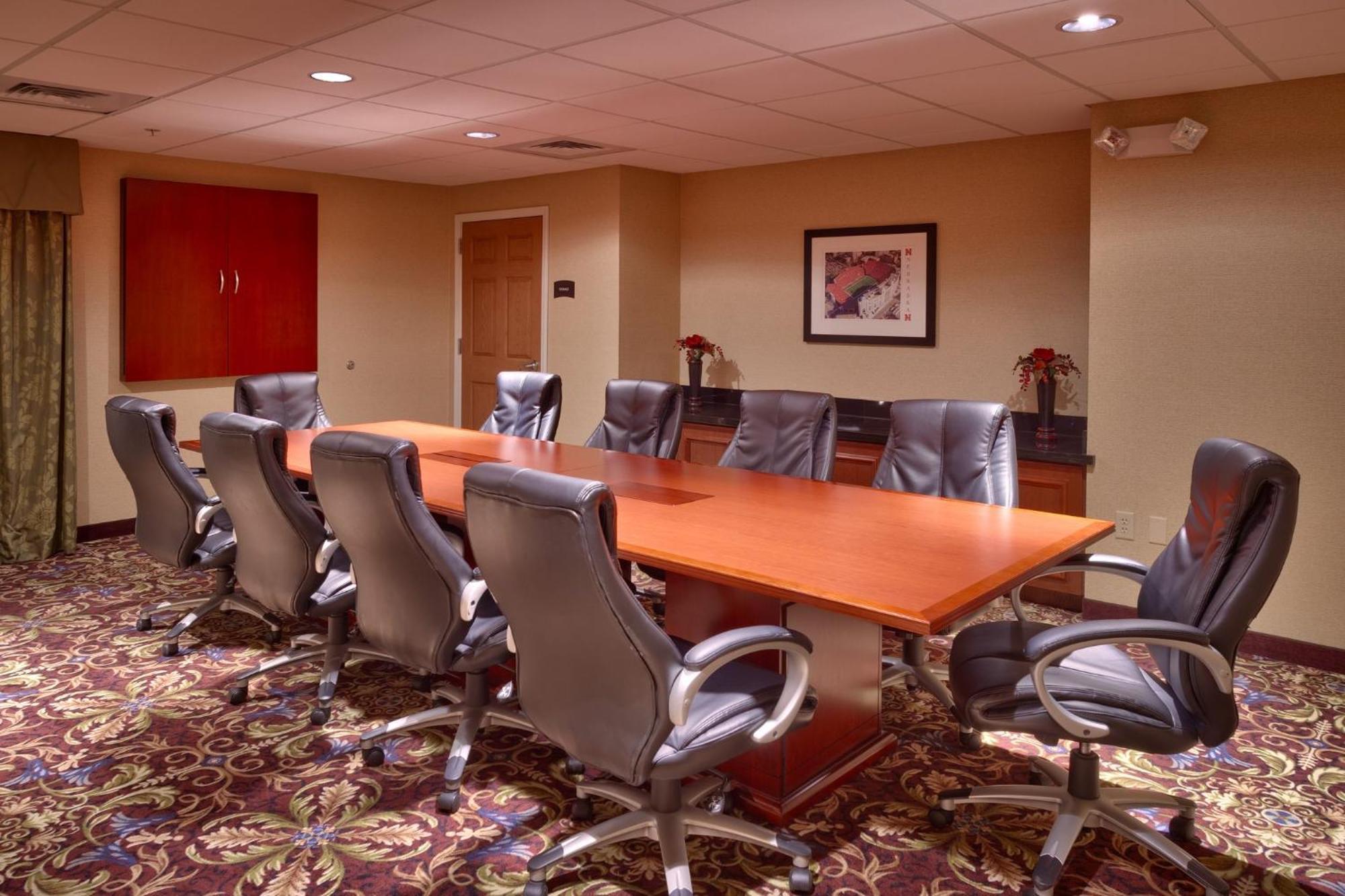 Staybridge Suites Omaha 80Th And Dodge By Ihg Экстерьер фото