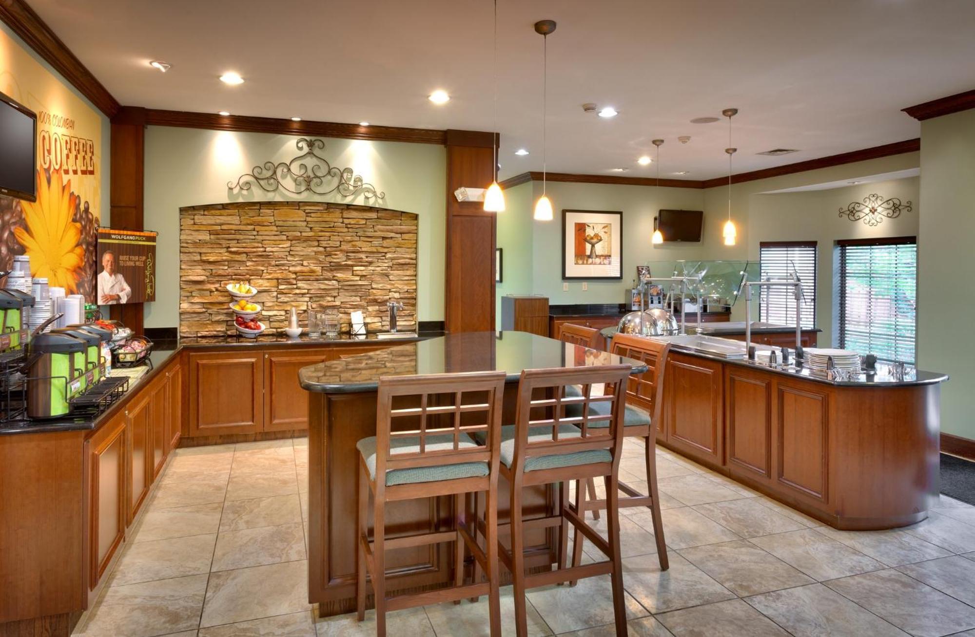 Staybridge Suites Omaha 80Th And Dodge By Ihg Экстерьер фото